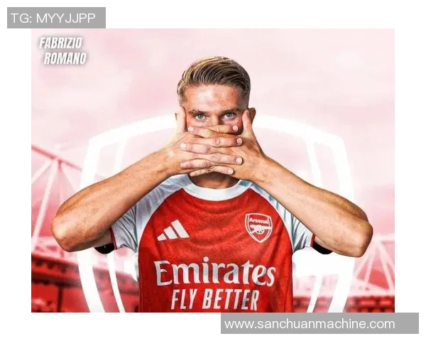 沃尔科特晒阿森纳更衣室圣诞合影,九名宿同框引爆回忆杀! 沃尔科特晒阿森纳更衣室圣诞合影,九名宿同框引爆回忆杀!